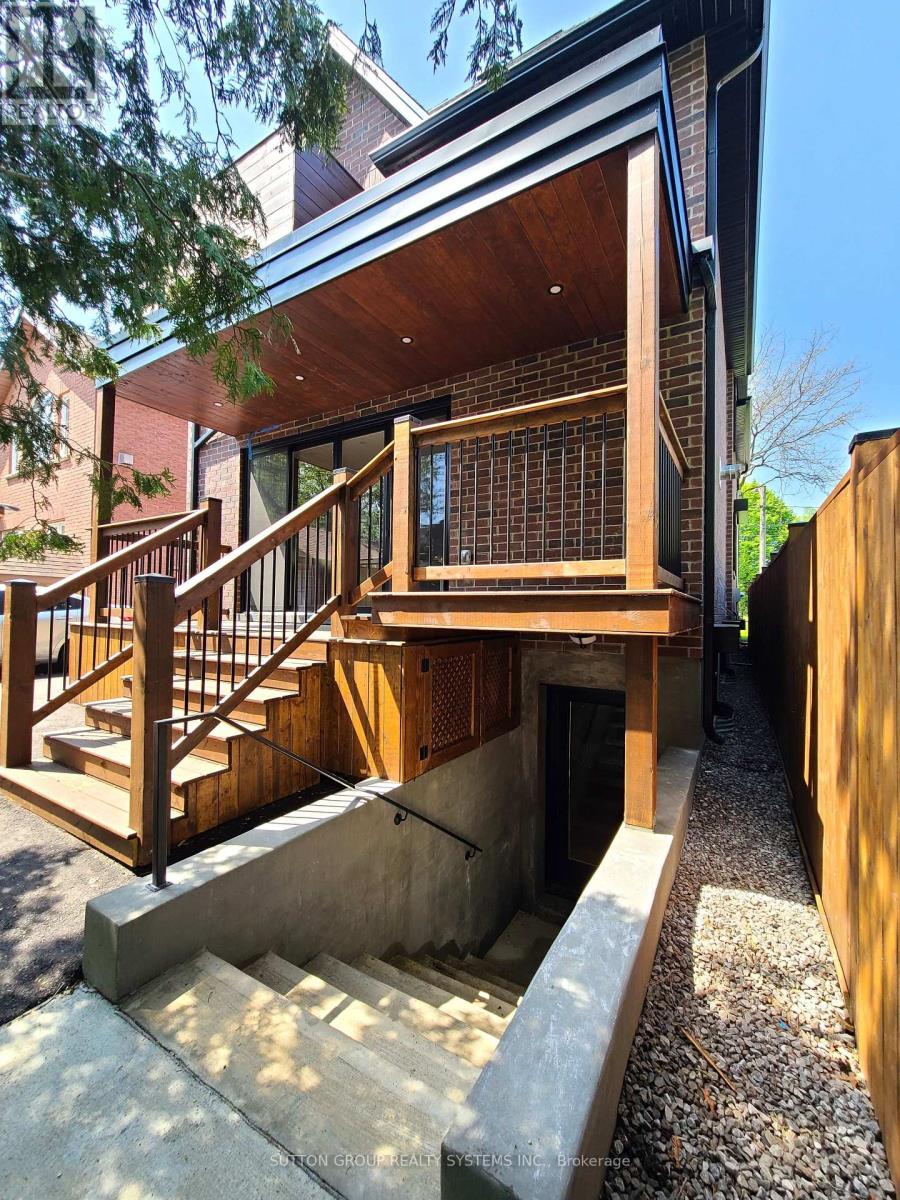 21 South Kingsway, Toronto, Ontario  M6S 3T2 - Photo 48 - W12485418