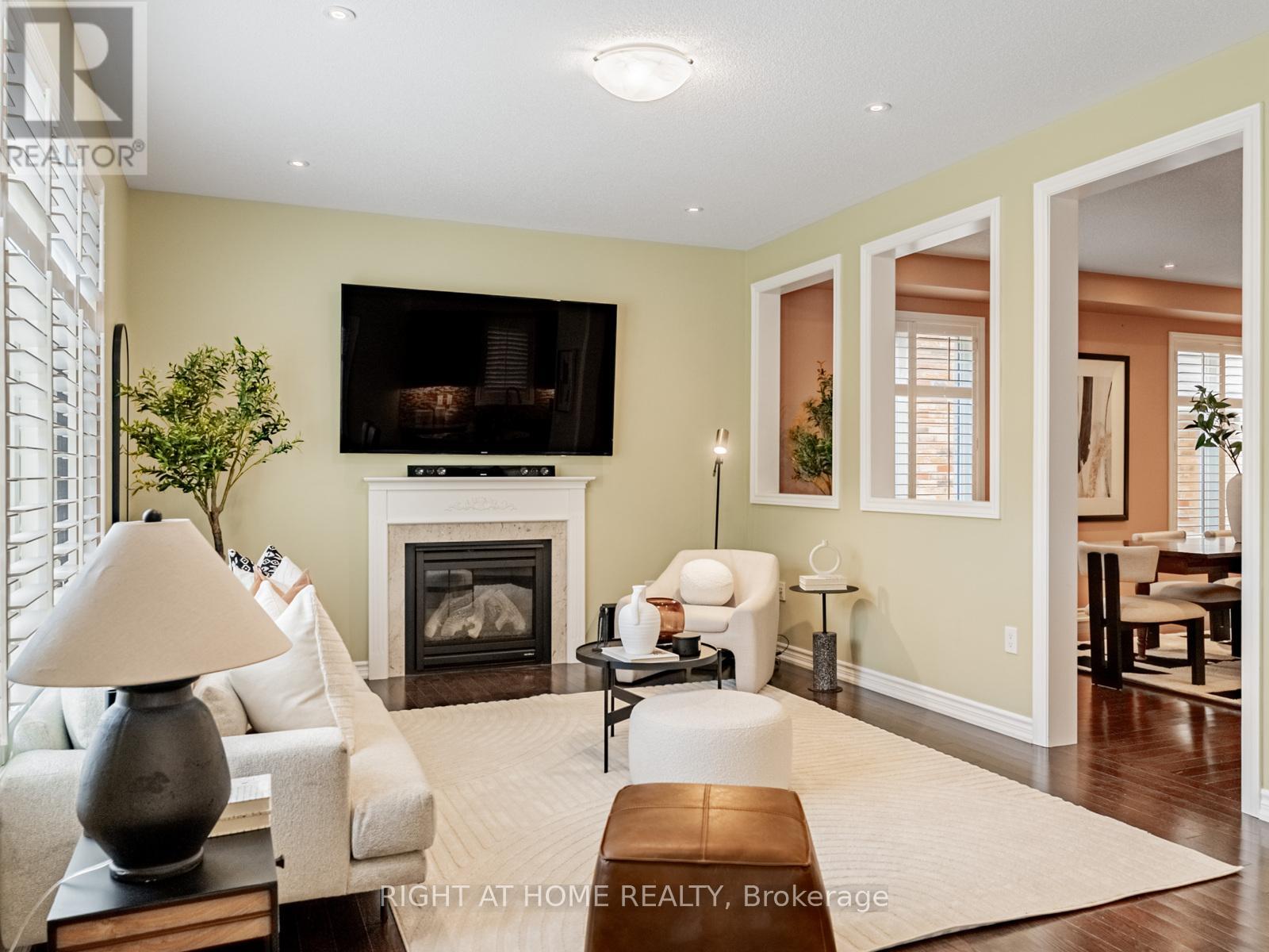 7 Mediterranean Crescent, Brampton, Ontario  L6Y 0T4 - Photo 10 - W12485431