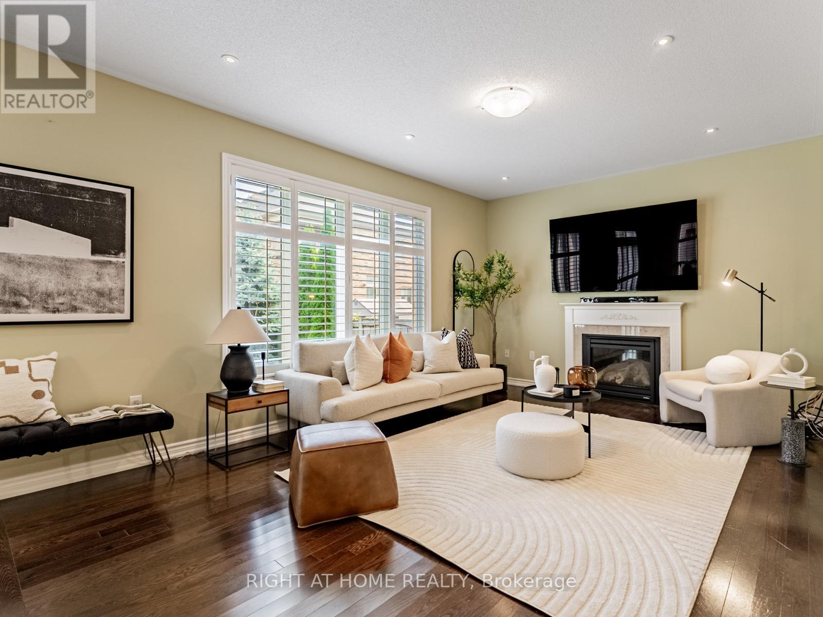 7 Mediterranean Crescent, Brampton, Ontario  L6Y 0T4 - Photo 12 - W12485431