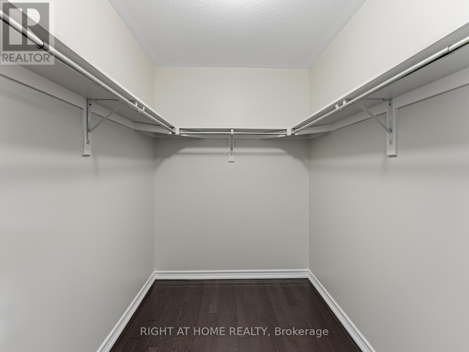 7 Mediterranean Crescent, Brampton, Ontario  L6Y 0T4 - Photo 35 - W12485431