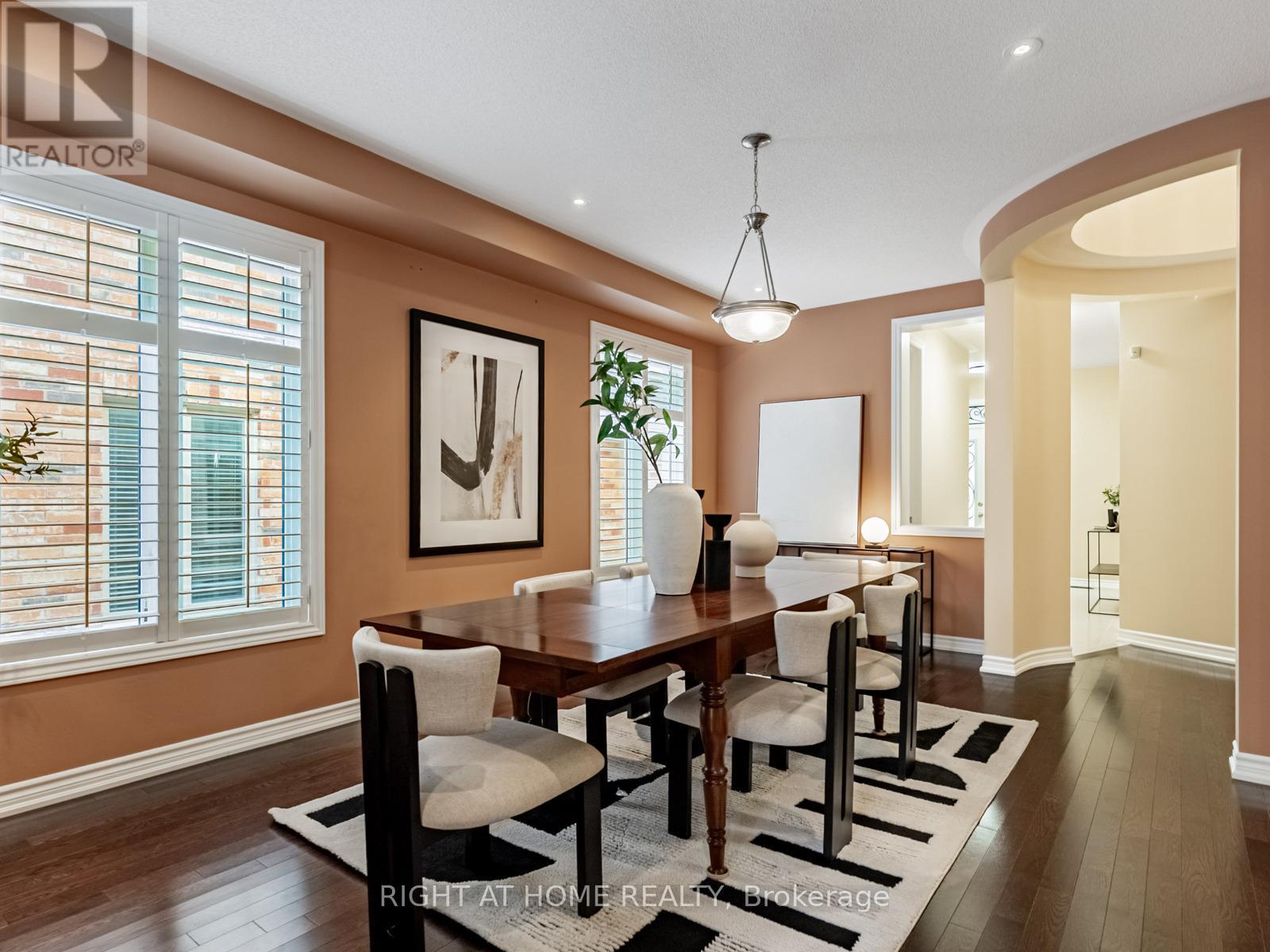 7 Mediterranean Crescent, Brampton, Ontario  L6Y 0T4 - Photo 8 - W12485431