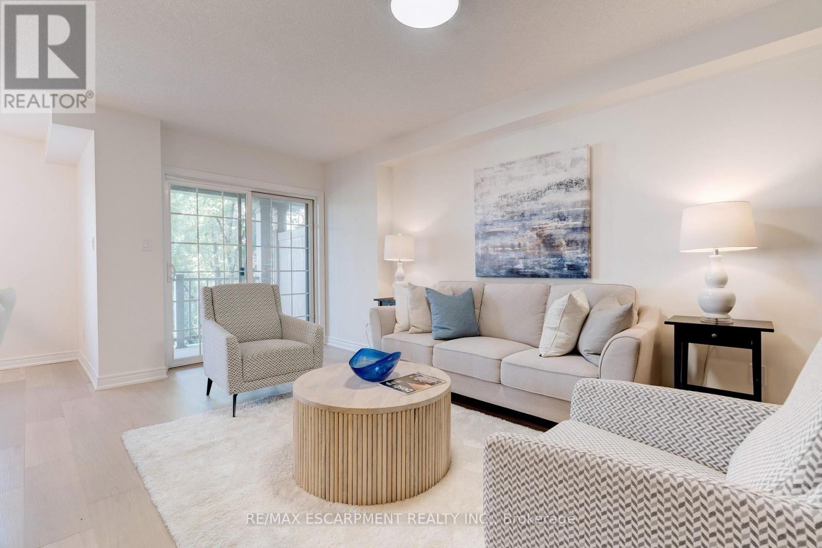 628 Garibaldi Common, Burlington, Ontario  L7L 0E2 - Photo 10 - W12485454