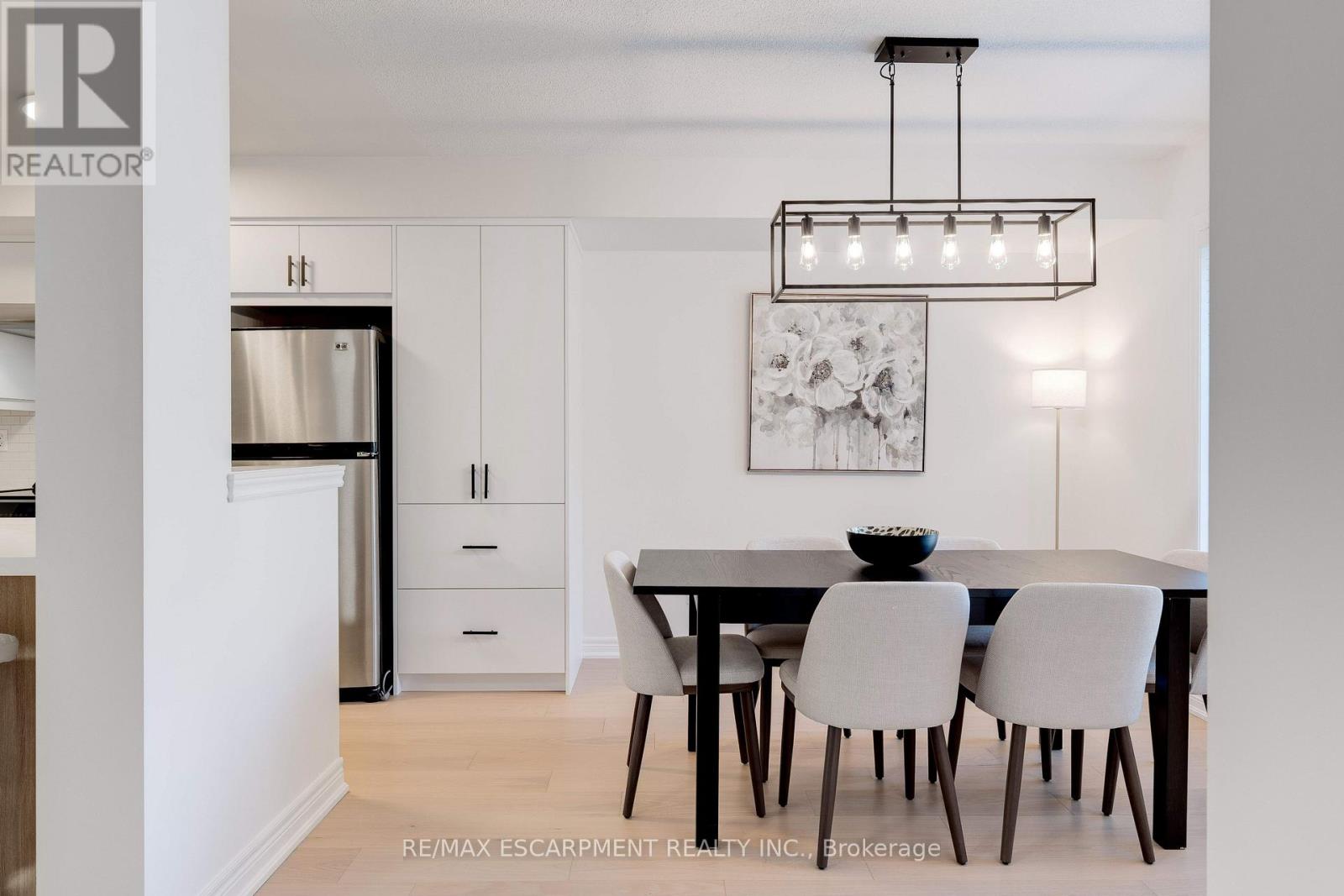 628 Garibaldi Common, Burlington, Ontario  L7L 0E2 - Photo 14 - W12485454