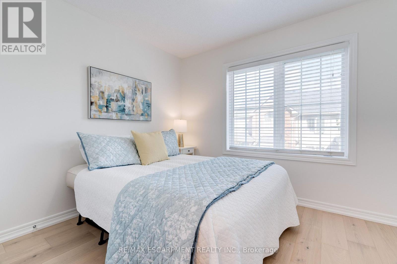 628 Garibaldi Common, Burlington, Ontario  L7L 0E2 - Photo 27 - W12485454