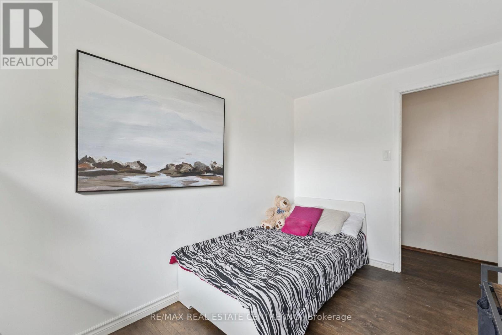 102 Rutherford Road N, Brampton, Ontario  L6V 2J2 - Photo 20 - W12485455