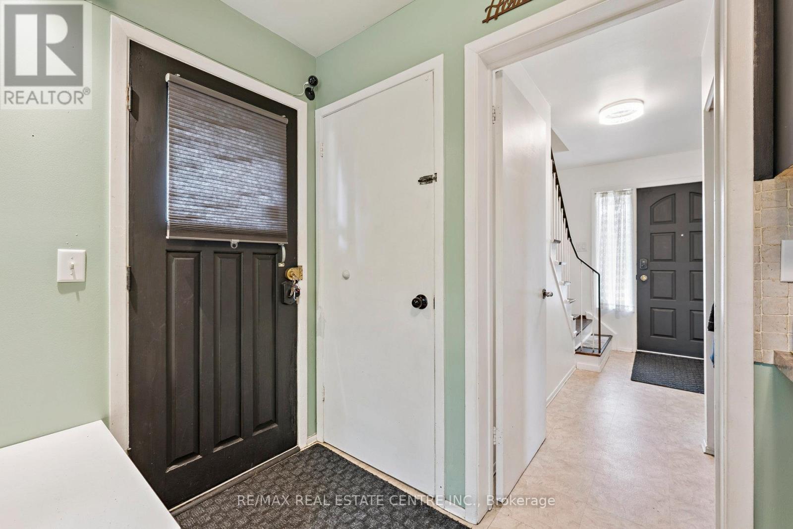 102 Rutherford Road N, Brampton, Ontario  L6V 2J2 - Photo 26 - W12485455