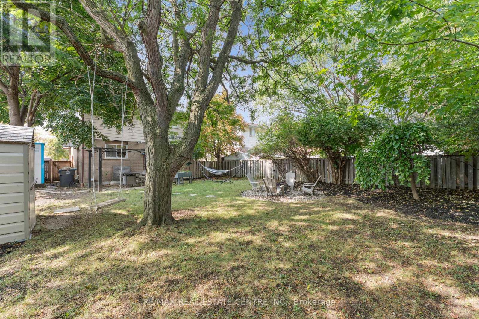 102 Rutherford Road N, Brampton, Ontario  L6V 2J2 - Photo 3 - W12485455