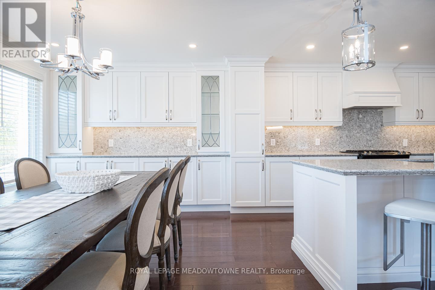 Upper - 611 Beaver Court, Milton, Ontario  L9T 4A8 - Photo 12 - W12485467