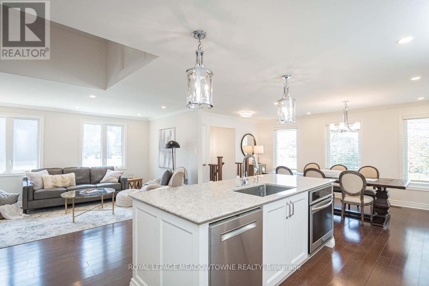 Upper - 611 Beaver Court, Milton, Ontario  L9T 4A8 - Photo 19 - W12485467