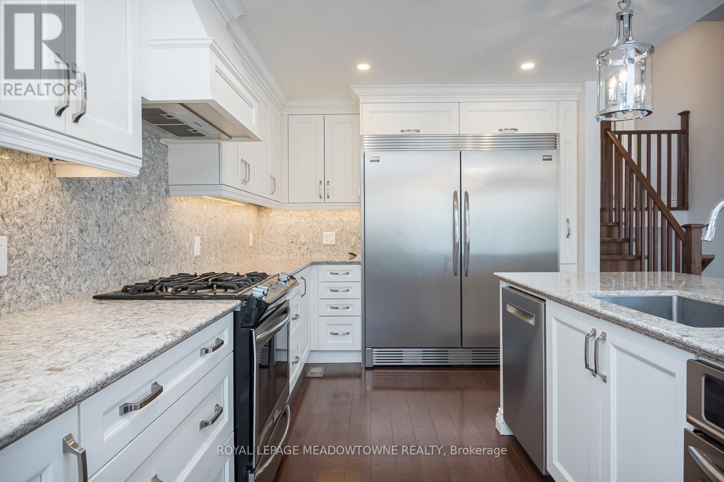 Upper - 611 Beaver Court, Milton, Ontario  L9T 4A8 - Photo 23 - W12485467