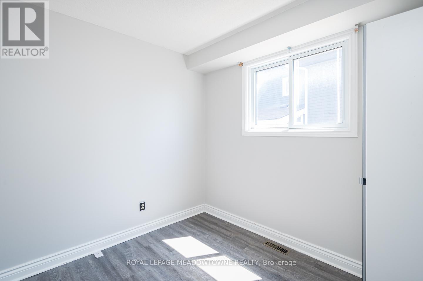 Upper - 611 Beaver Court, Milton, Ontario  L9T 4A8 - Photo 26 - W12485467