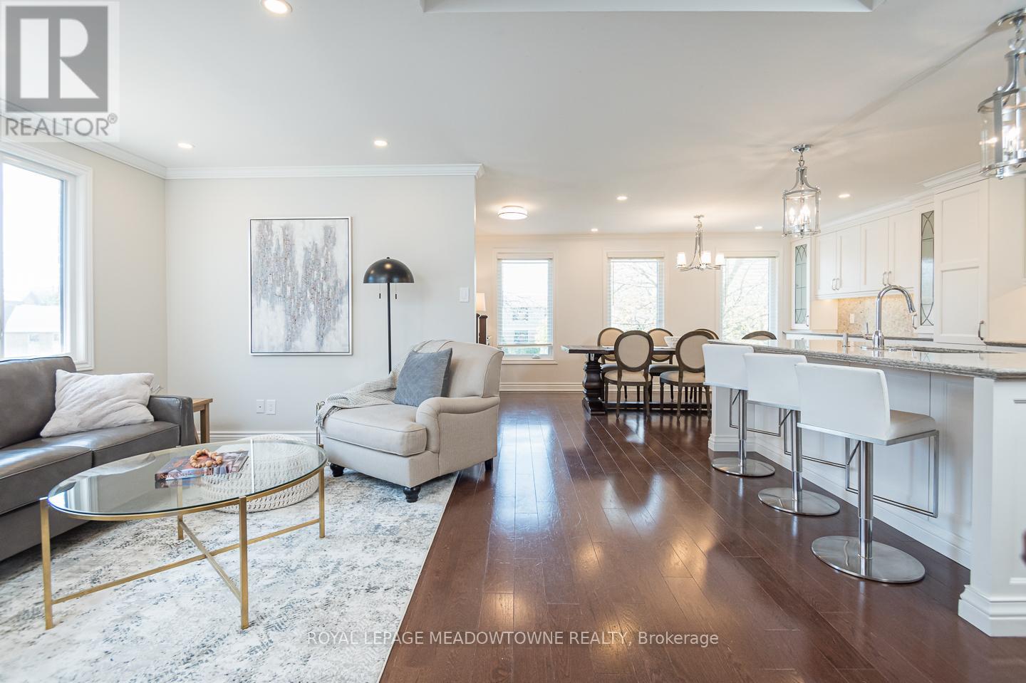 Upper - 611 Beaver Court, Milton, Ontario  L9T 4A8 - Photo 27 - W12485467