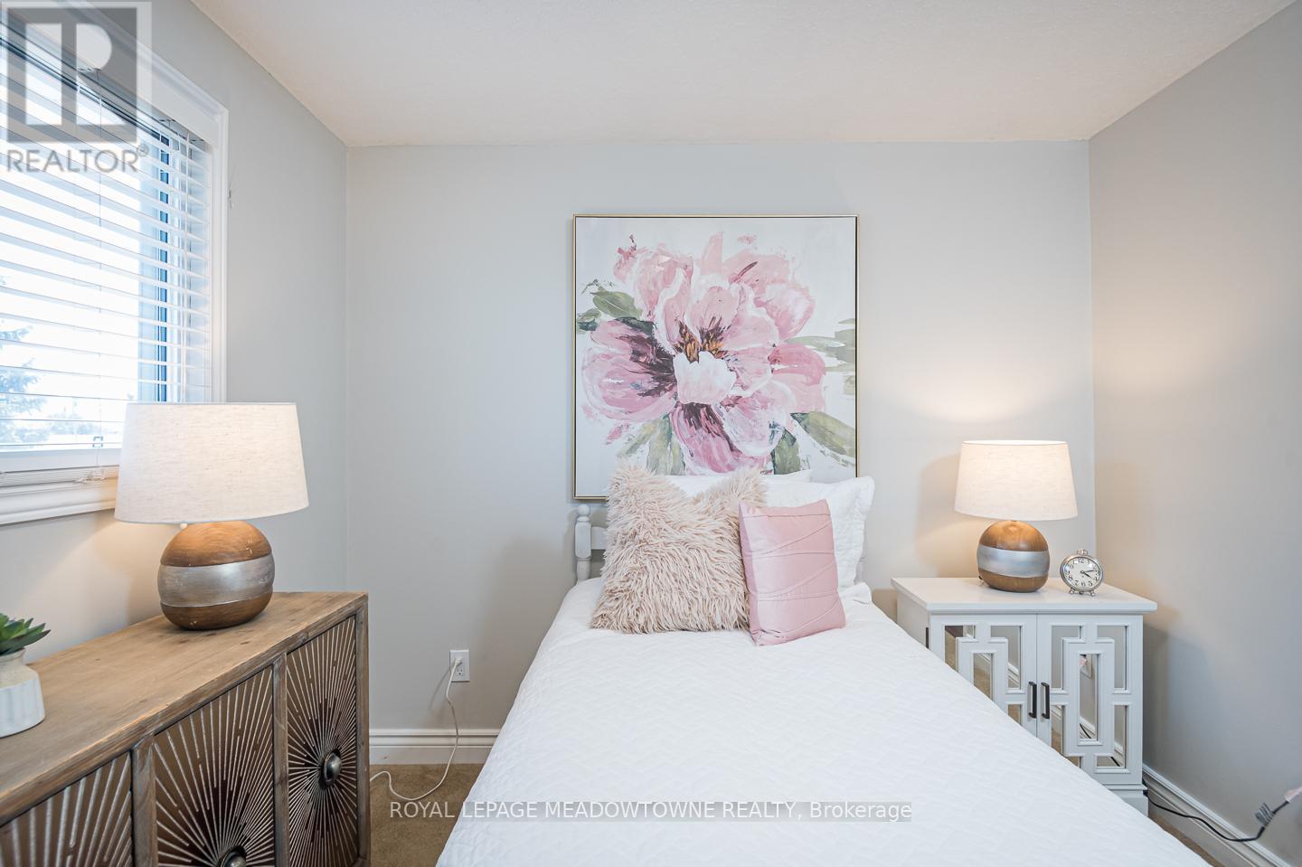 Upper - 611 Beaver Court, Milton, Ontario  L9T 4A8 - Photo 29 - W12485467