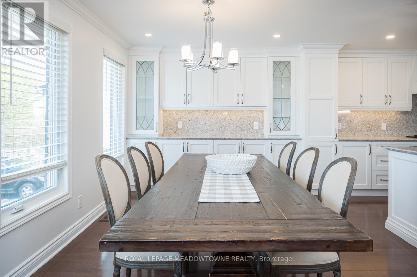 Upper - 611 Beaver Court, Milton, Ontario  L9T 4A8 - Photo 9 - W12485467