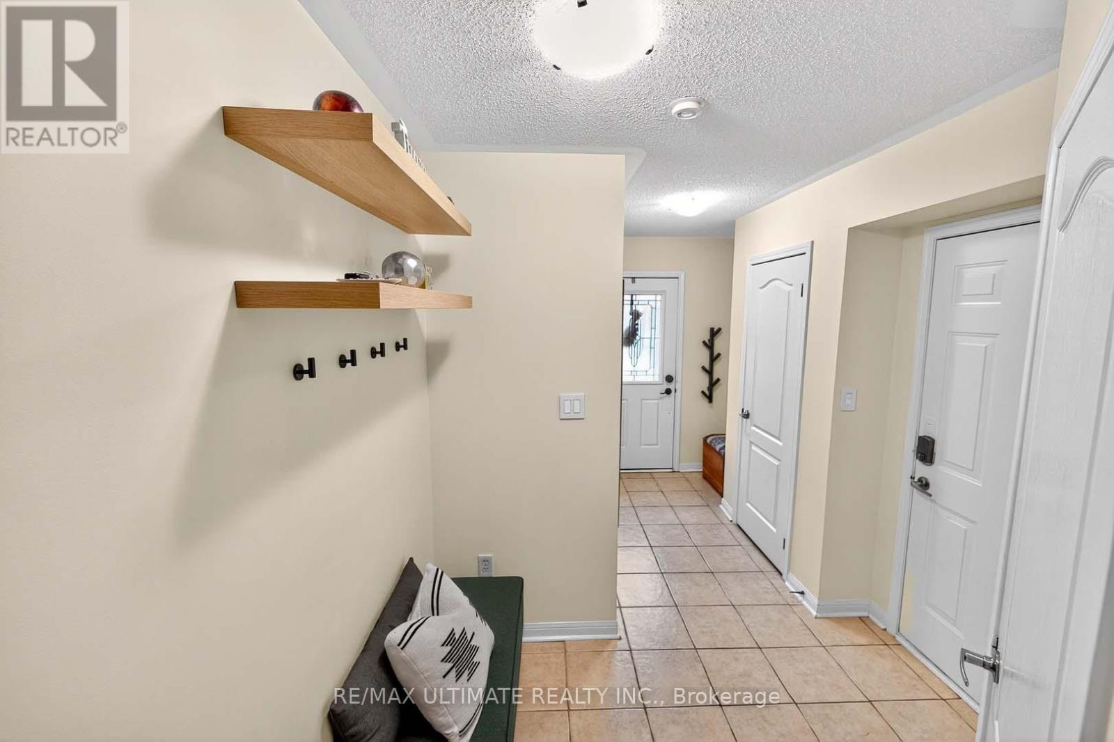 3056 Dewridge Avenue, Oakville, Ontario  L6M 5J1 - Photo 2 - W12485507