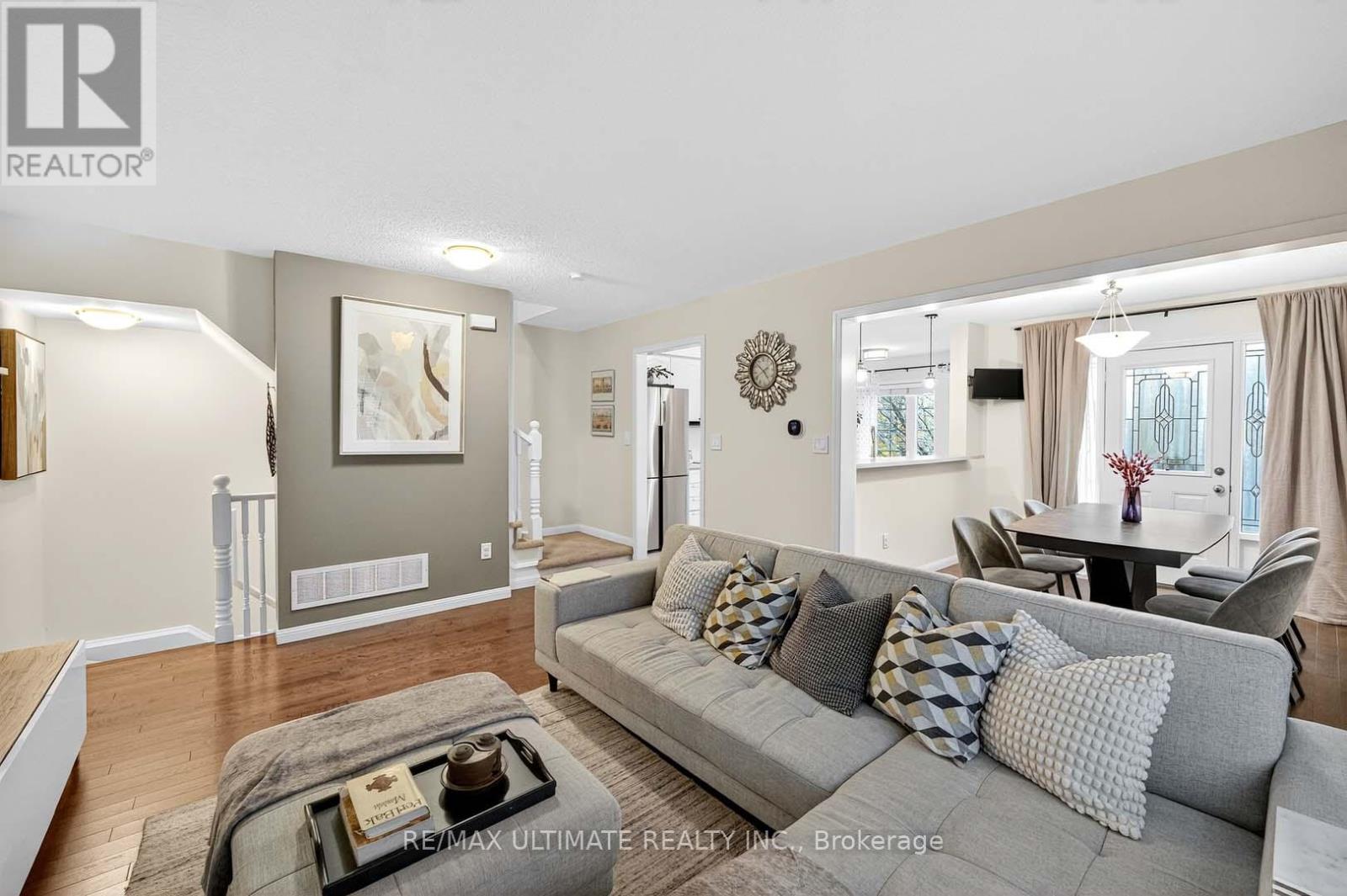 3056 Dewridge Avenue, Oakville, Ontario  L6M 5J1 - Photo 6 - W12485507