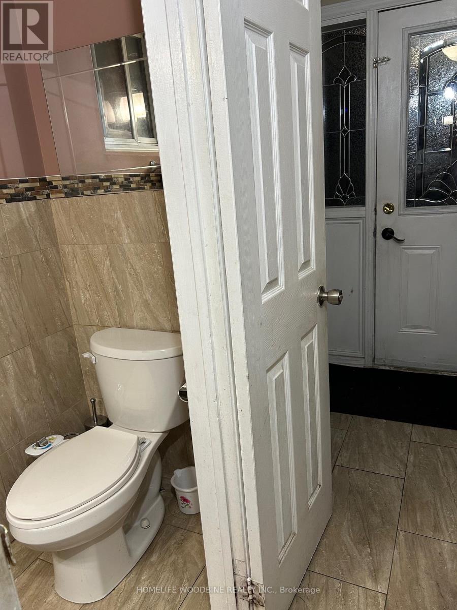 3341 Morning Star Drive, Mississauga, Ontario  L4T 1X6 - Photo 32 - W12485509