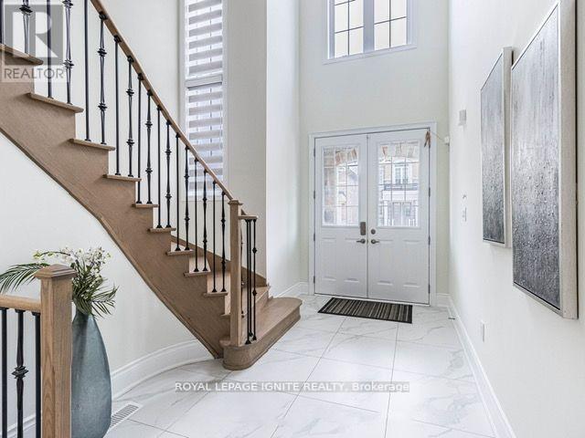 8 Kambalda Road, Brampton, Ontario  L7A 5J3 - Photo 3 - W12485511