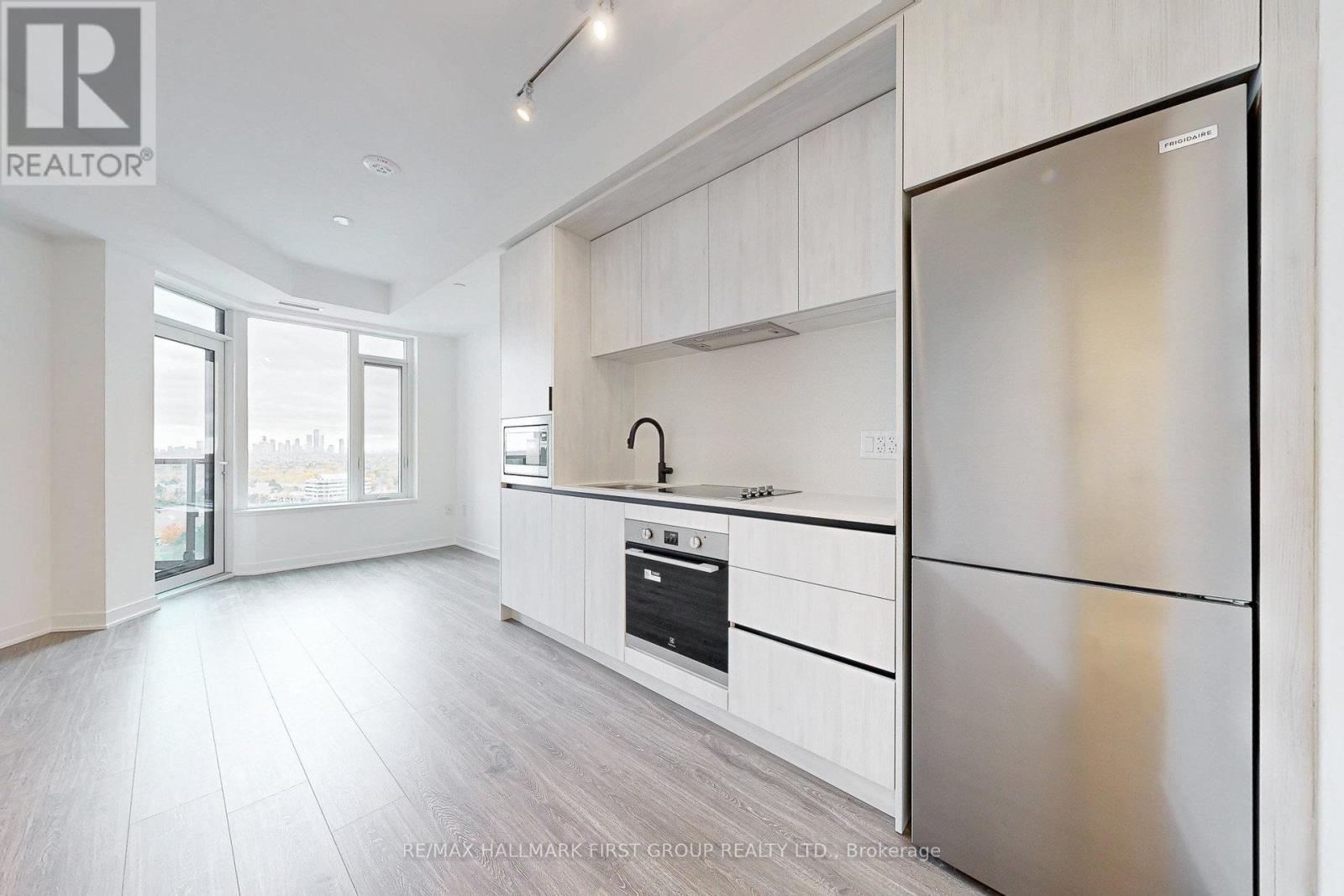 1201 - 2495 Eglinton Avenue W, Mississauga, Ontario  L5M 2T2 - Photo 7 - W12485517