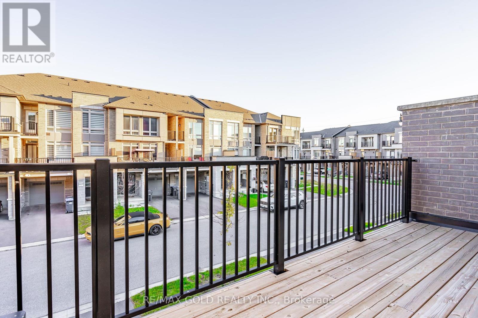 26 Arrowview Drive, Brampton, Ontario  L7A 5H7 - Photo 33 - W12485536