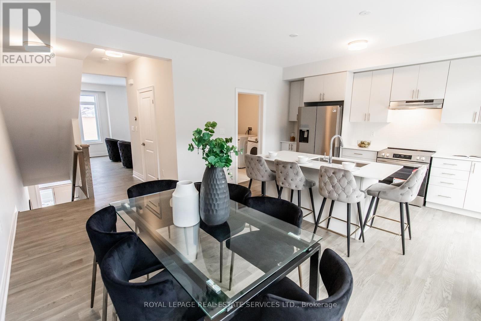 2733 Westoak Trails Boulevard, Oakville, Ontario  L6M 5T1 - Photo 12 - W12485538