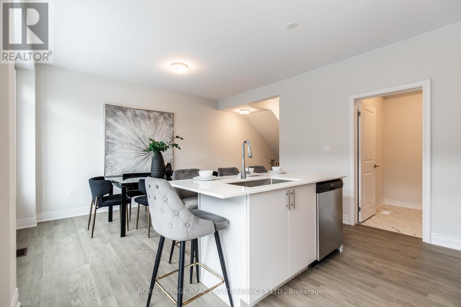 2733 Westoak Trails Boulevard, Oakville, Ontario  L6M 5T1 - Photo 18 - W12485538