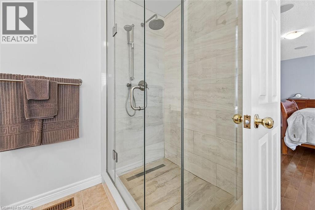 3 Sasha Court, Stoney Creek, Ontario  L8E 0A3 - Photo 33 - 40772879