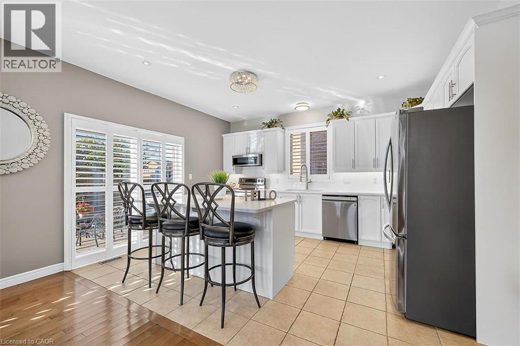 3 Sasha Court, Stoney Creek, Ontario  L8E 0A3 - Photo 9 - 40772879