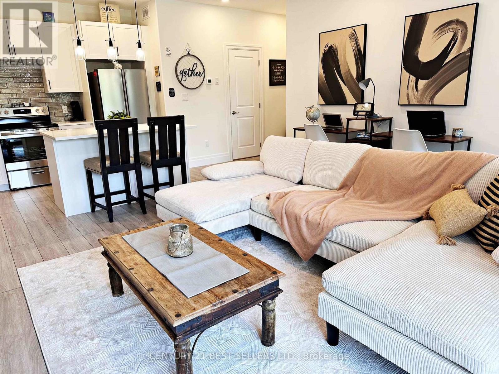 79 Buchanan Avenue, Prince Edward County, Ontario  K0K 2T0 - Photo 15 - X12485448