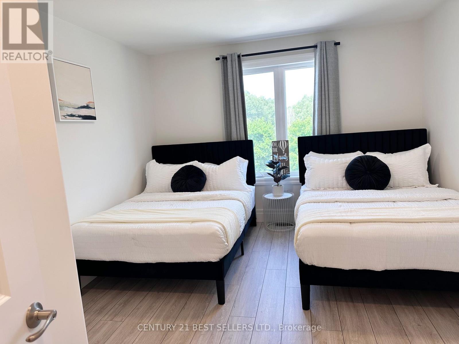 79 Buchanan Avenue, Prince Edward County, Ontario  K0K 2T0 - Photo 18 - X12485448