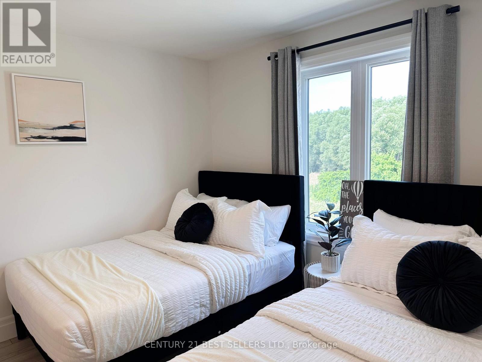 79 Buchanan Avenue, Prince Edward County, Ontario  K0K 2T0 - Photo 19 - X12485448