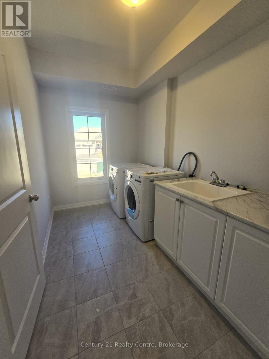 (Main Level) - 403 Louisa Street, Fort Erie, Ontario  L2A 0H5 - Photo 15 - X12485458