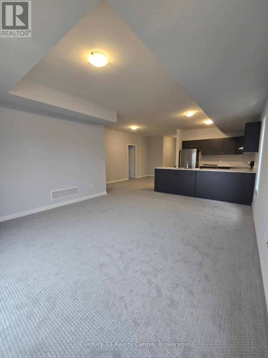 (Main Level) - 403 Louisa Street, Fort Erie, Ontario  L2A 0H5 - Photo 6 - X12485458