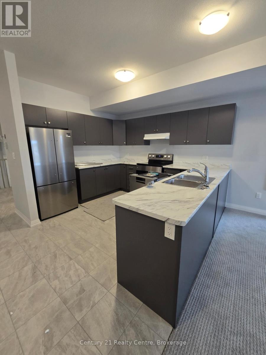 (Main Level) - 403 Louisa Street, Fort Erie, Ontario  L2A 0H5 - Photo 8 - X12485458