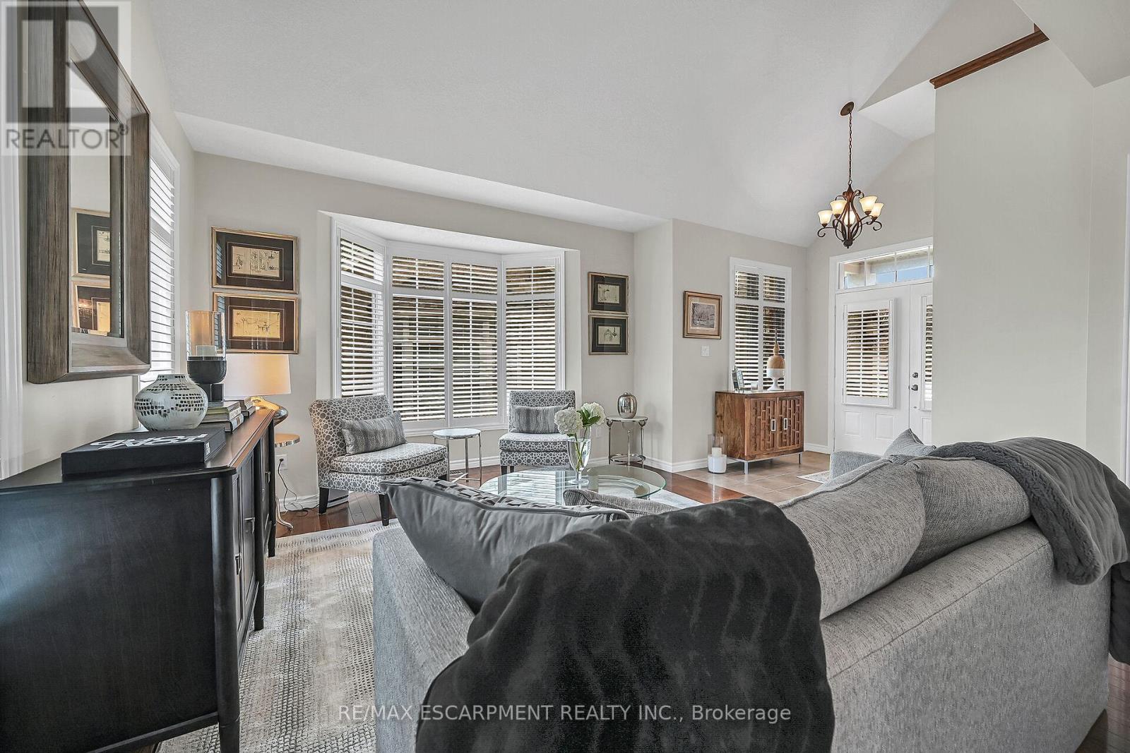 8 - 99 Panabaker Drive, Hamilton, Ontario  L9G 0A3 - Photo 10 - X12485475