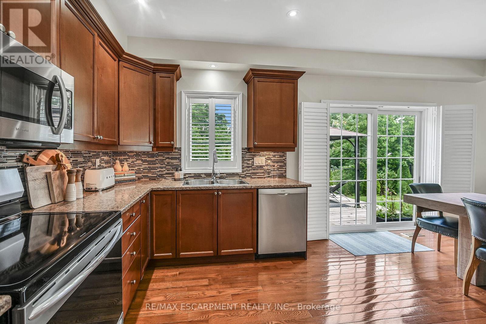 8 - 99 Panabaker Drive, Hamilton, Ontario  L9G 0A3 - Photo 17 - X12485475