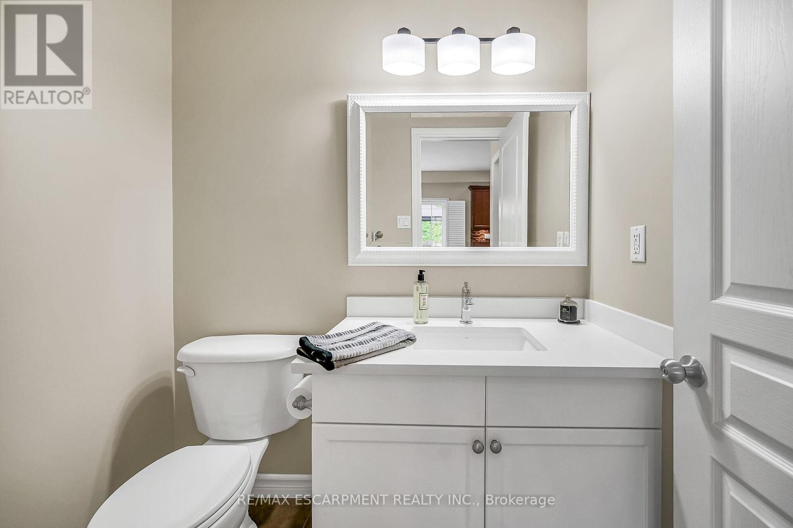 8 - 99 Panabaker Drive, Hamilton, Ontario  L9G 0A3 - Photo 20 - X12485475