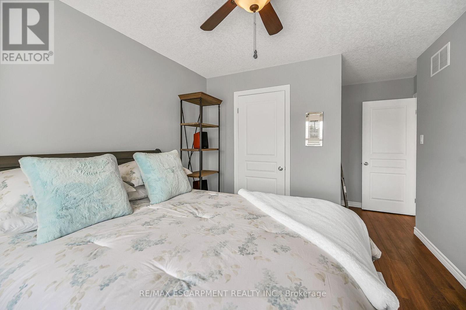 8 - 99 Panabaker Drive, Hamilton, Ontario  L9G 0A3 - Photo 33 - X12485475