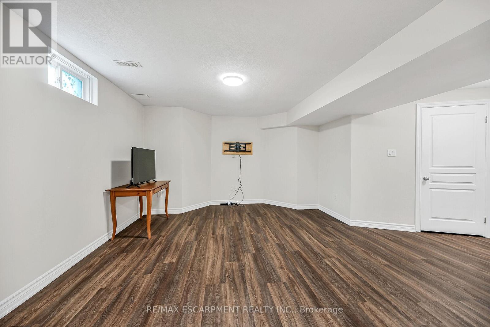 8 - 99 Panabaker Drive, Hamilton, Ontario  L9G 0A3 - Photo 40 - X12485475