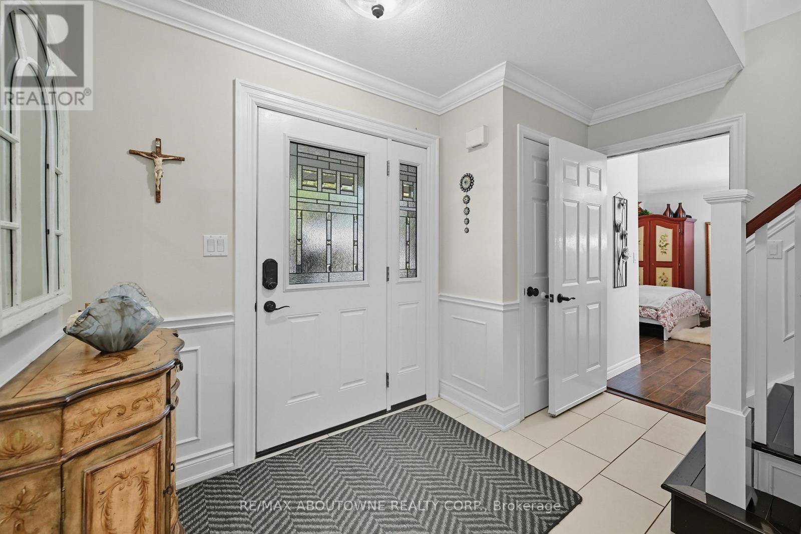 4514 Dufferin Avenue, Lincoln, Ontario  L0R 1B5 - Photo 4 - X12485533