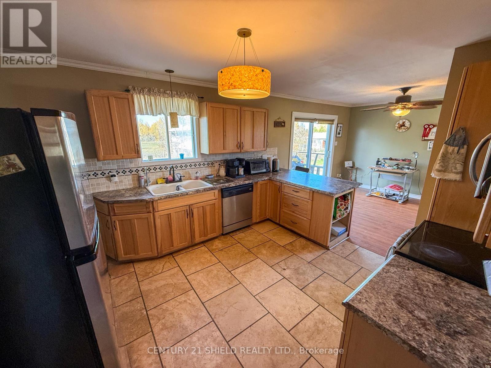 16297 Northfield Road, South Stormont, Ontario  K0C 1Y0 - Photo 10 - X12485561