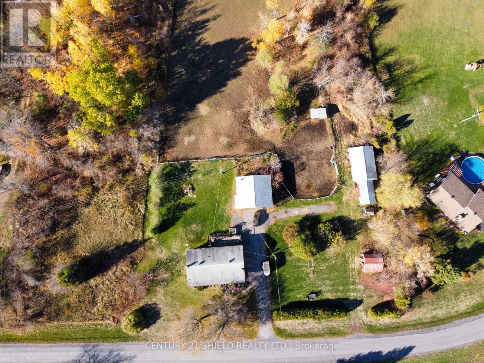 16297 Northfield Road, South Stormont, Ontario  K0C 1Y0 - Photo 33 - X12485561