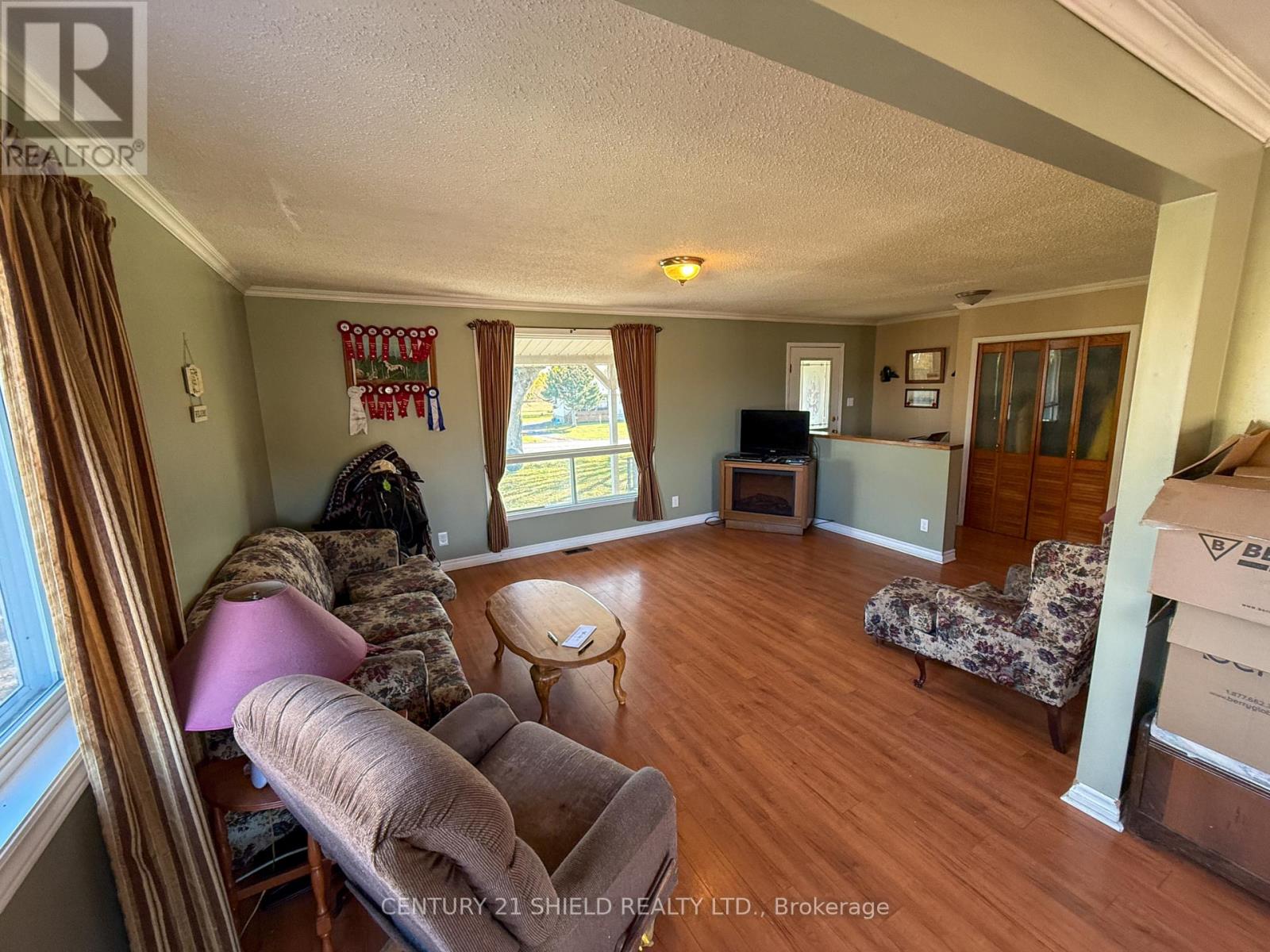 16297 Northfield Road, South Stormont, Ontario  K0C 1Y0 - Photo 5 - X12485561