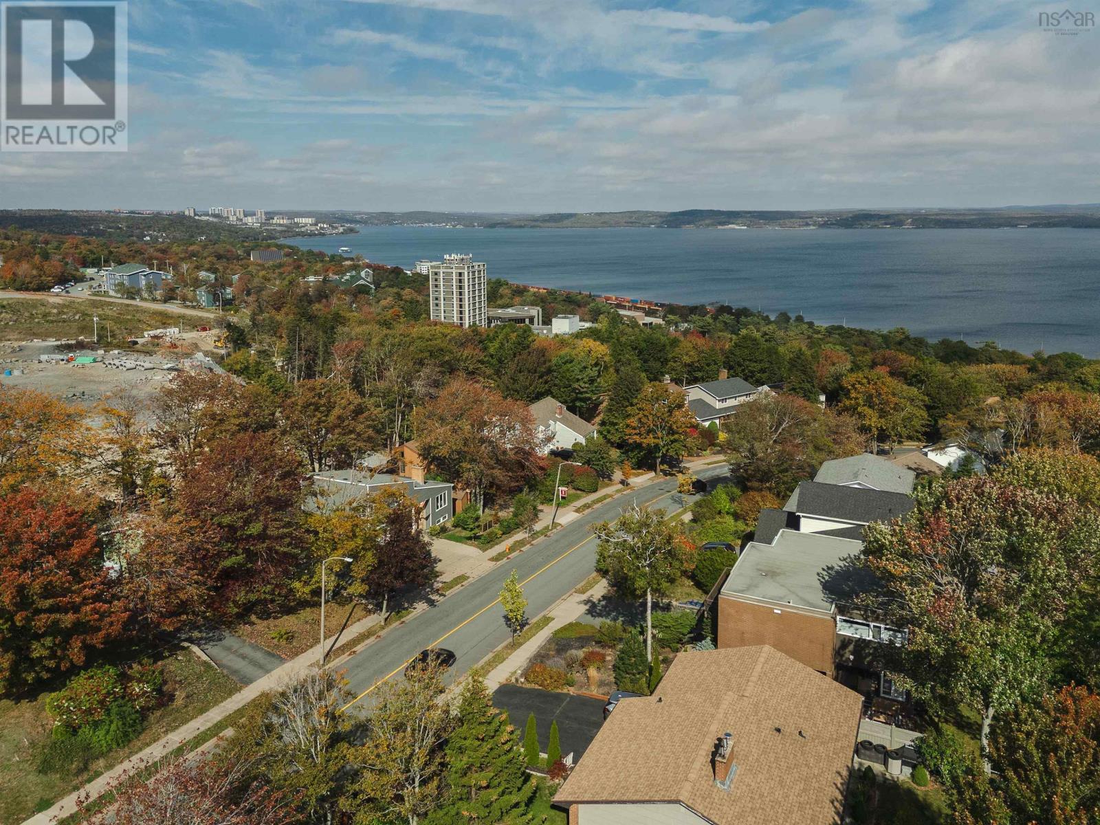 79 Bayview Road, Halifax, Nova Scotia  B3M 1N8 - Photo 6 - 202523379