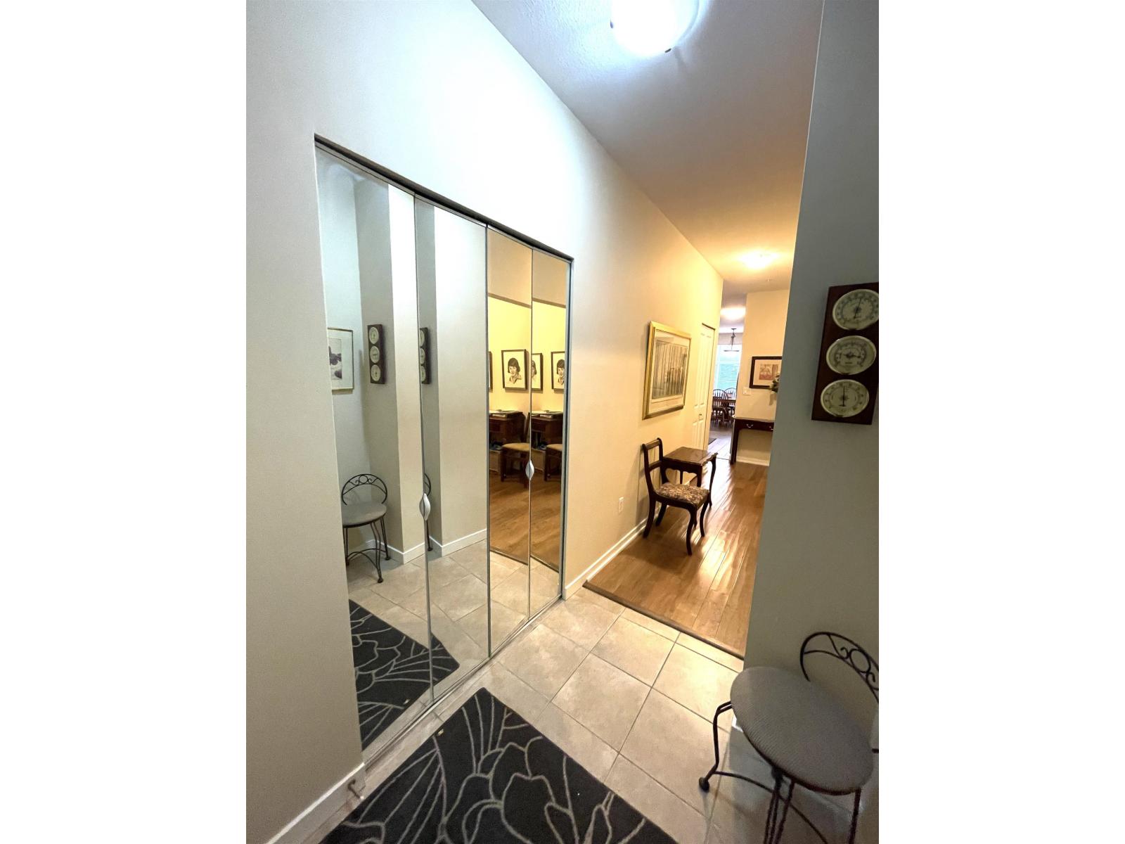 101 15299 17a Avenue, Surrey, British Columbia  V4A 1V4 - Photo 3 - R3061796