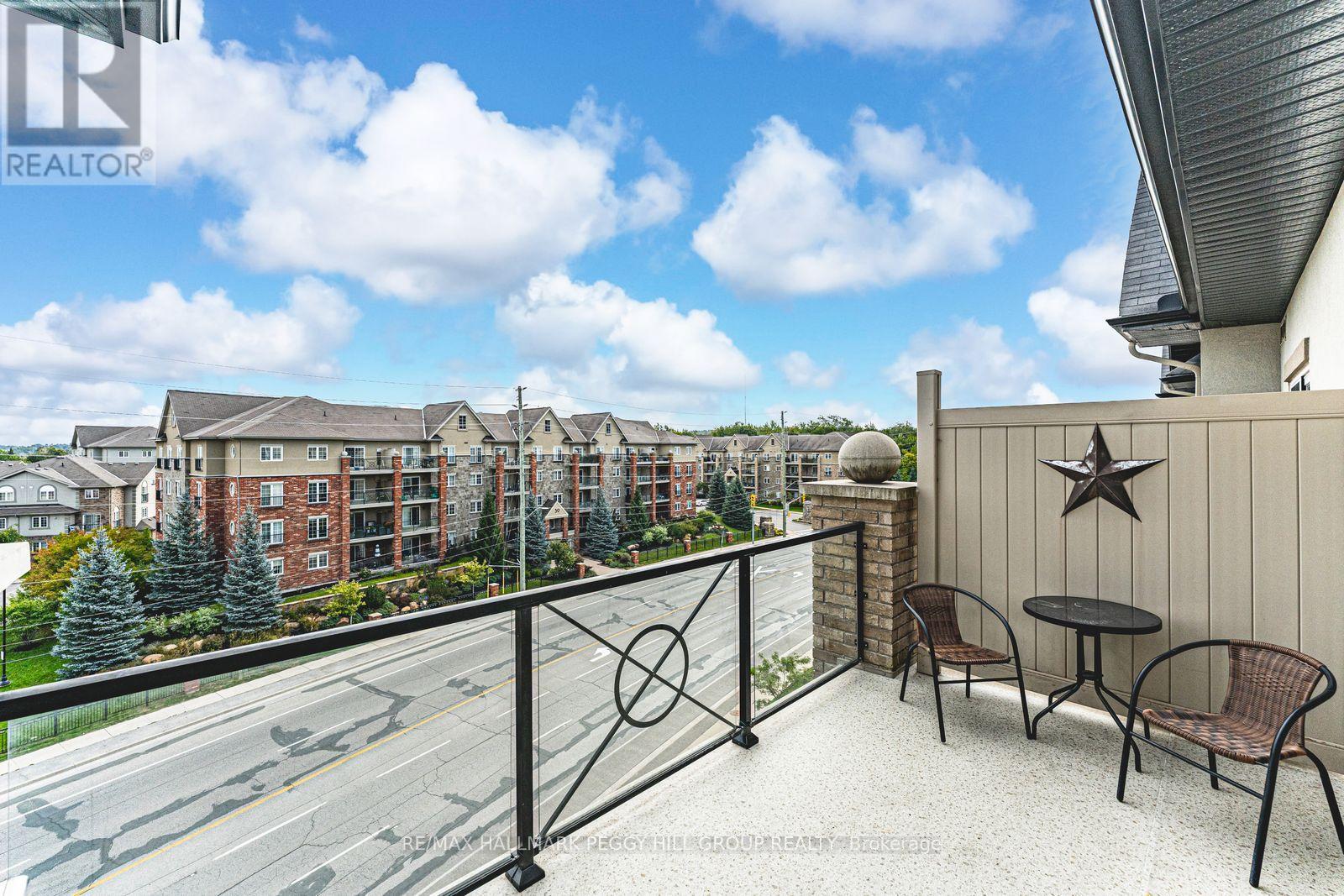 402 - 40 Ferndale Drive S, Barrie, Ontario  L4N 2L3 - Photo 14 - S12406840