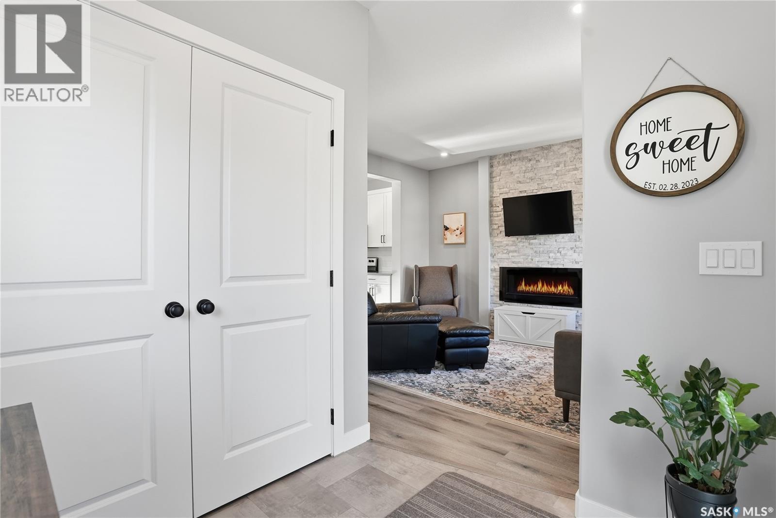 818 Mcfaull Rise, Saskatoon, Saskatchewan  S7V 0S6 - Photo 4 - SK021816