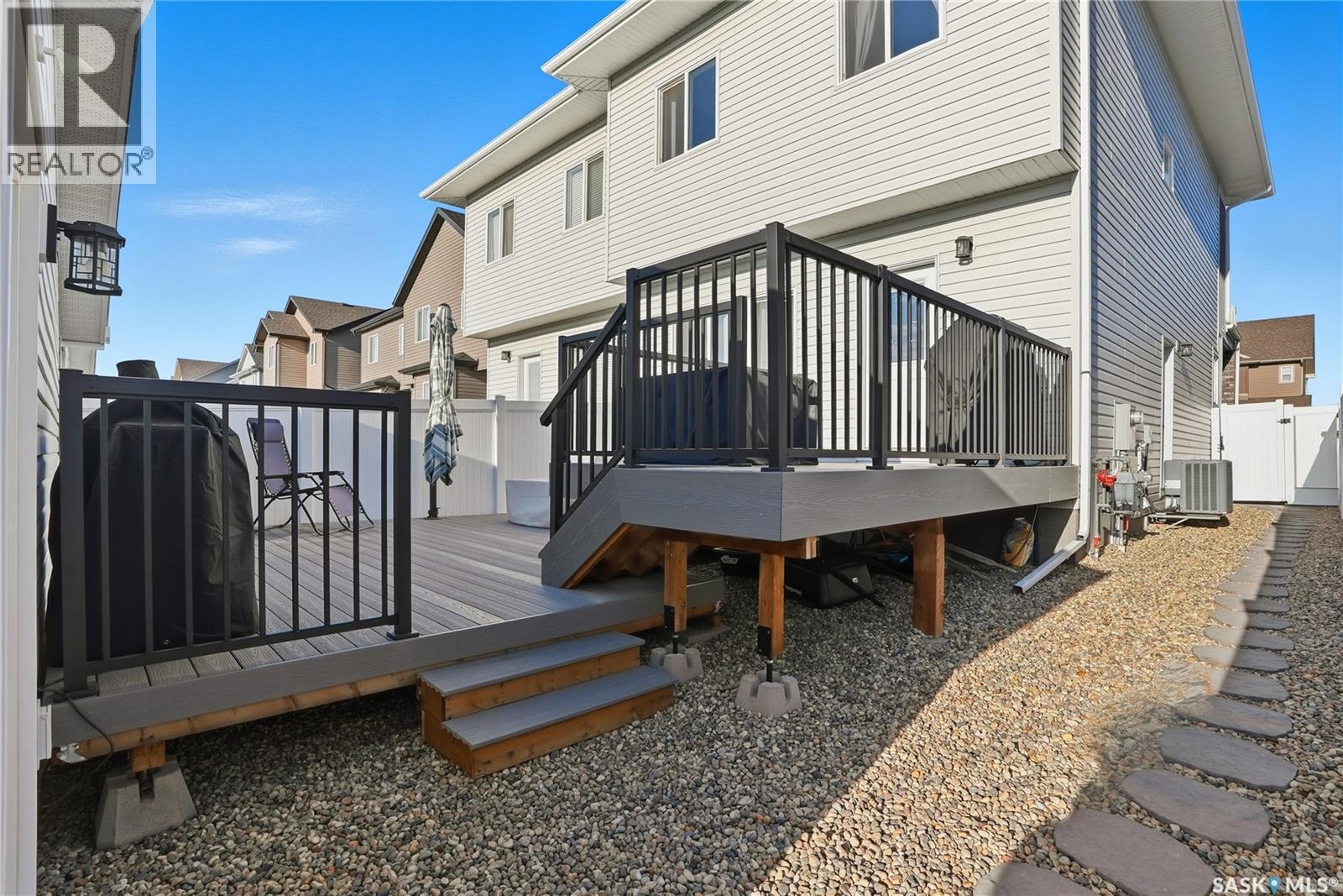 818 Mcfaull Rise, Saskatoon, Saskatchewan  S7V 0S6 - Photo 43 - SK021816