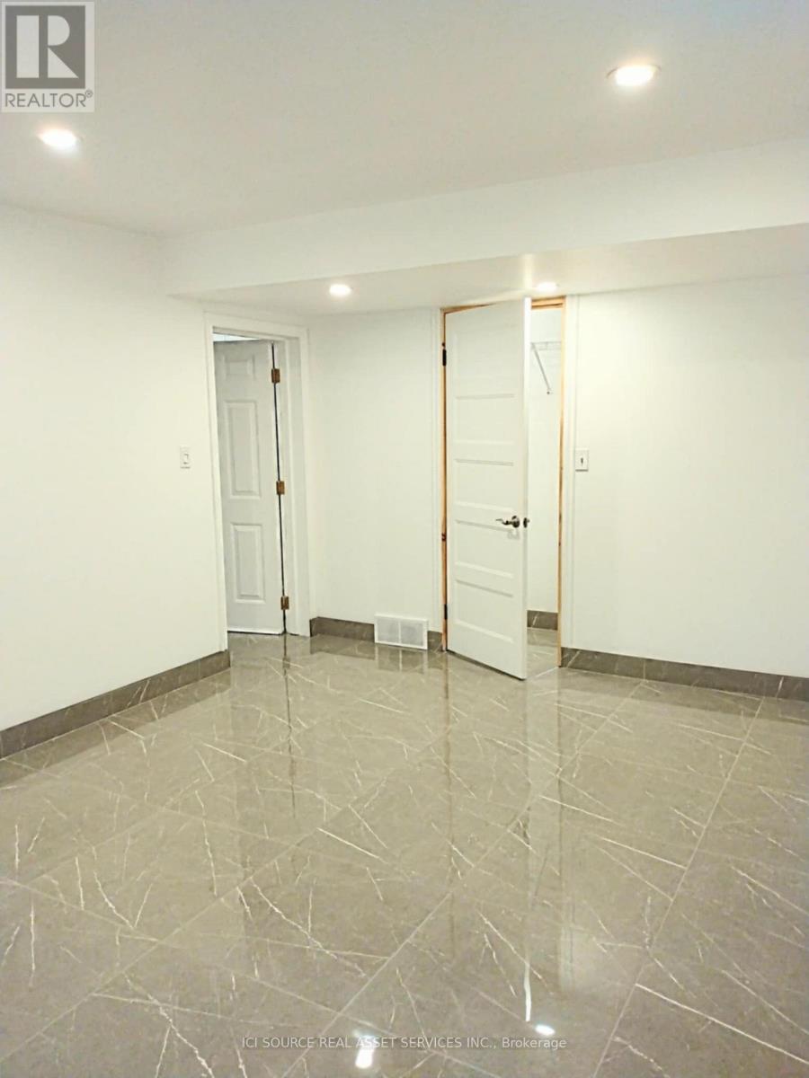 6860 Matchette Road, Lasalle, Ontario  N9J 3H7 - Photo 21 - X12418024