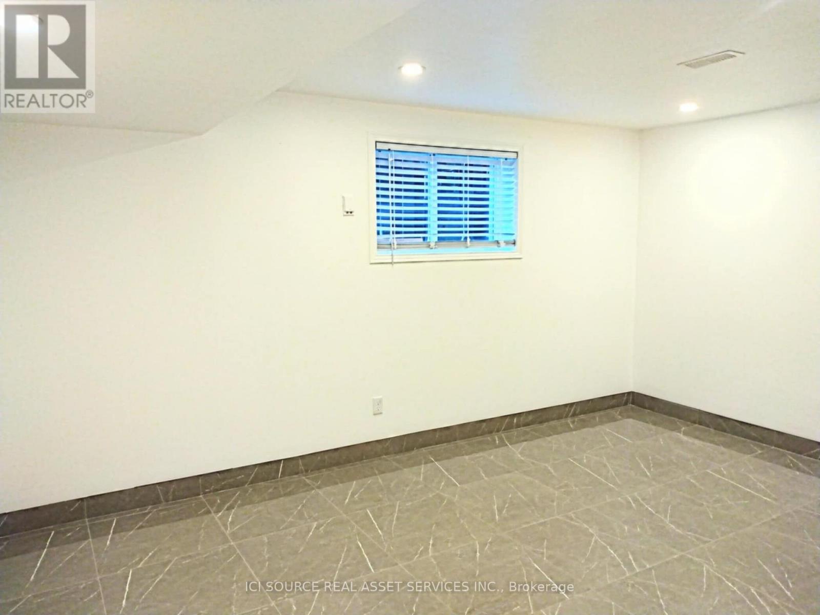 6860 Matchette Road, Lasalle, Ontario  N9J 3H7 - Photo 22 - X12418024